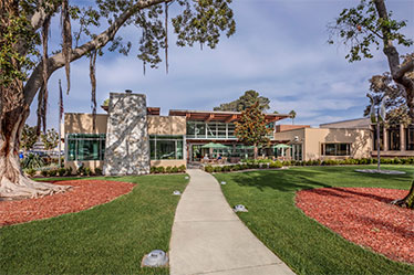 john d spreckles center and bowling green